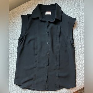 Button down sleeveless top